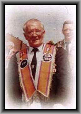 adair-david.jpg (26806 bytes)