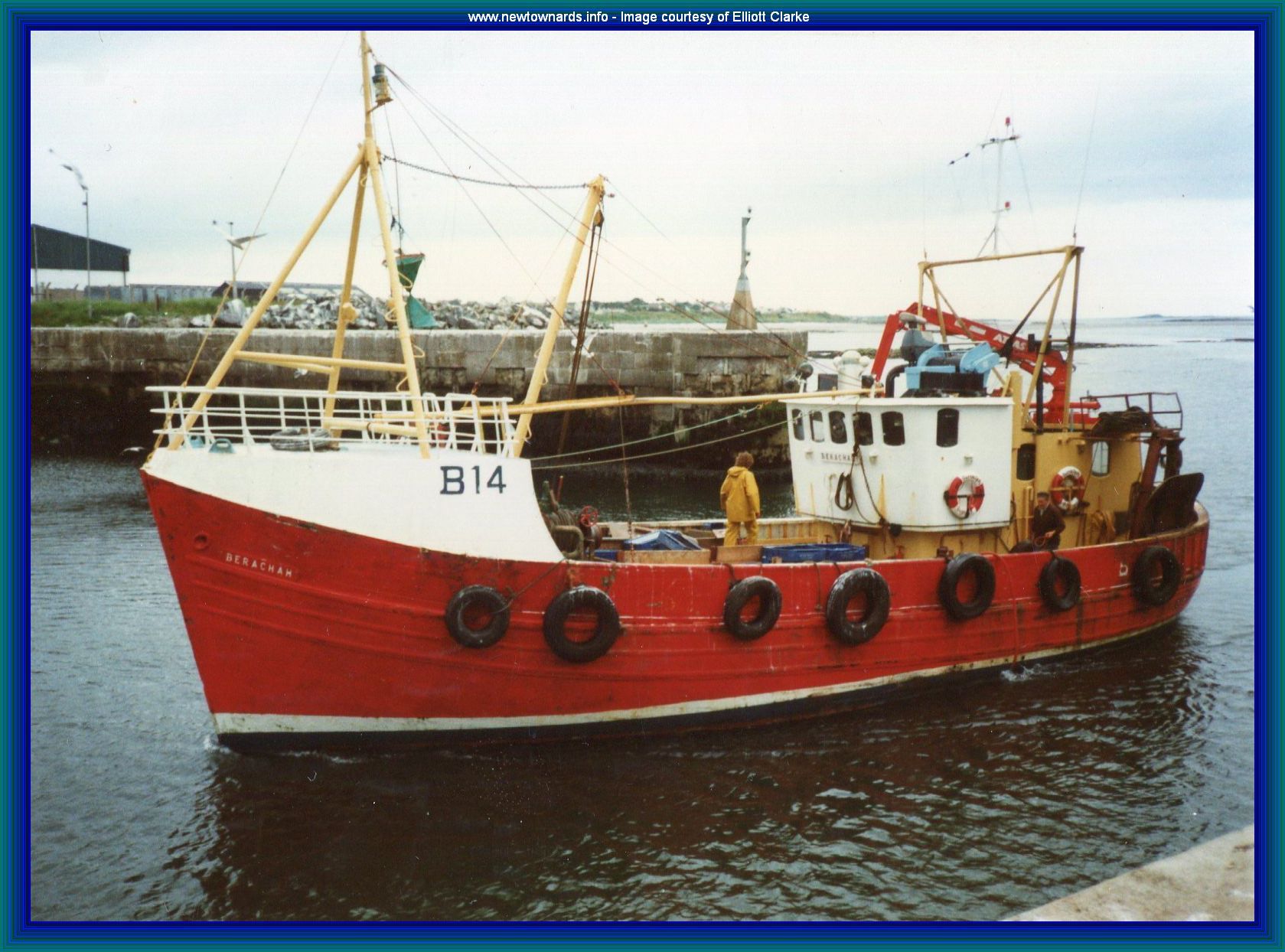 boat-b14.jpg (294108 bytes)