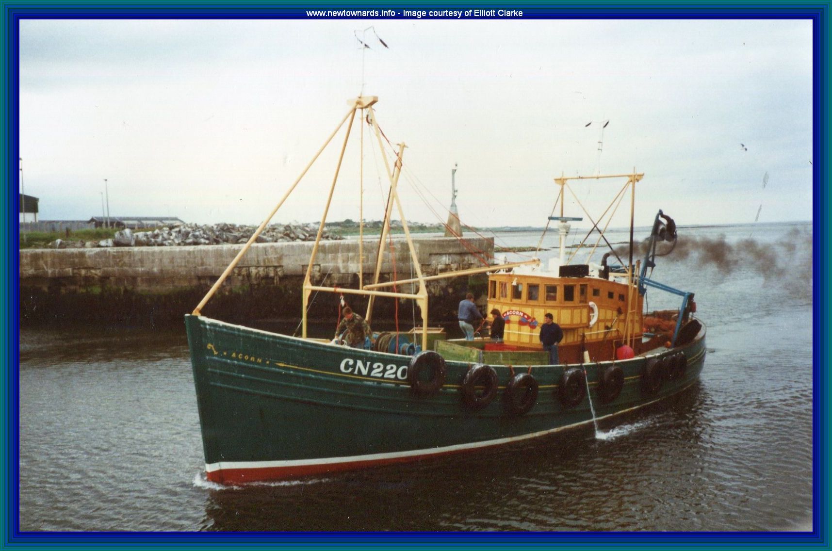 boat-cn220.jpg (254965 bytes)