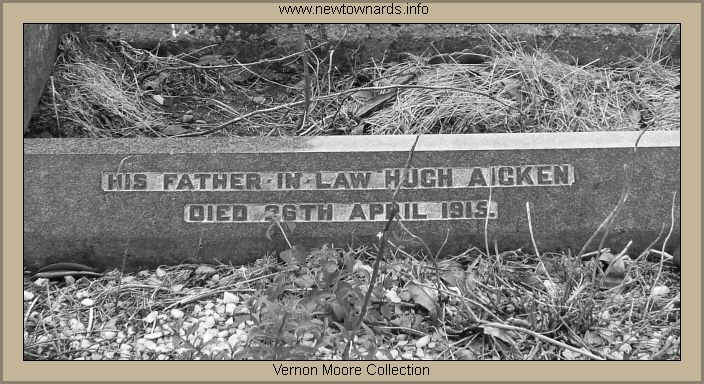 headstone-aicken-1915.jpg (117034 bytes)
