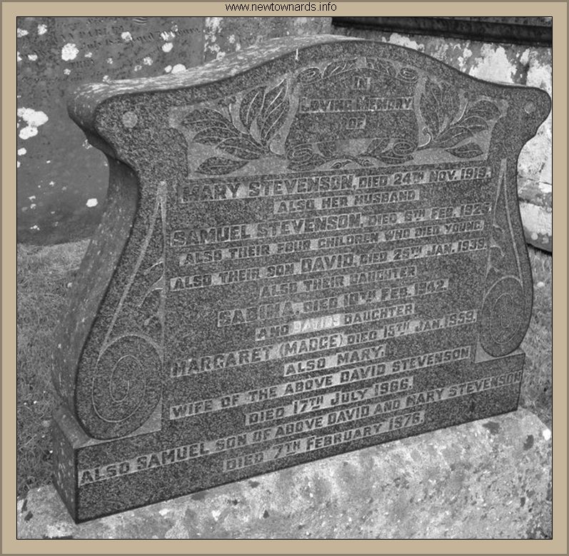 headstone-stevenson-1919.jpg (161810 bytes)
