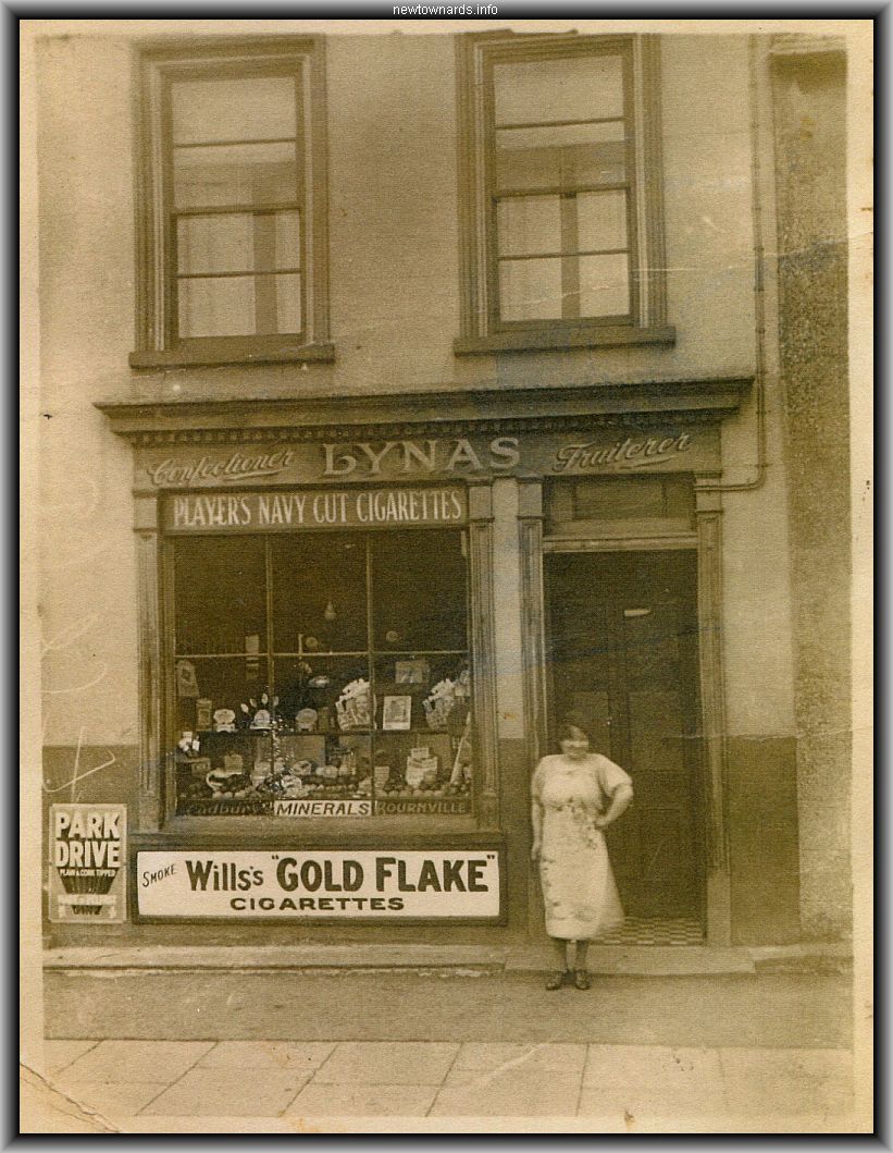 lynas-francis-street.jpg (176794 bytes)