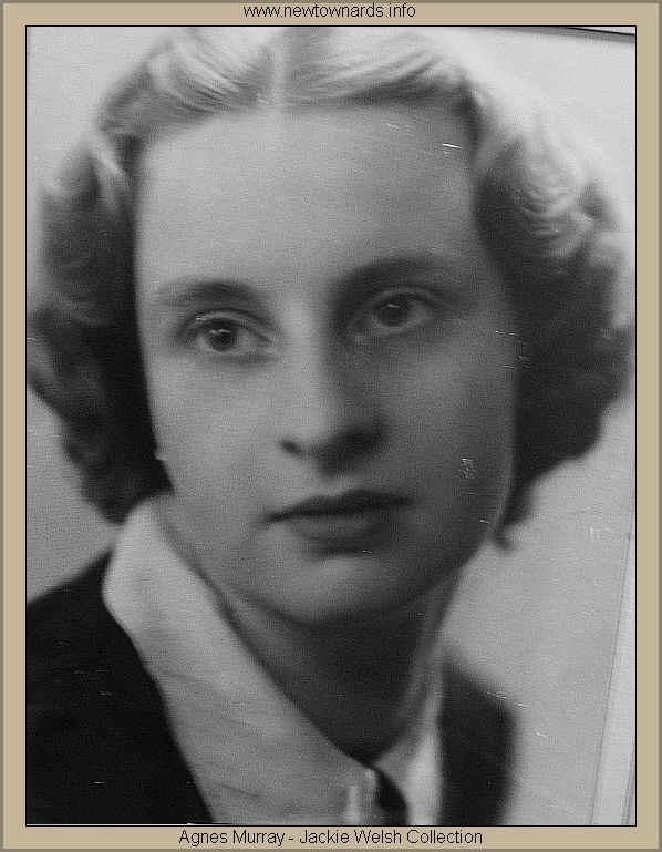 murray-agnes-c1945-jw.jpg (118762 bytes)