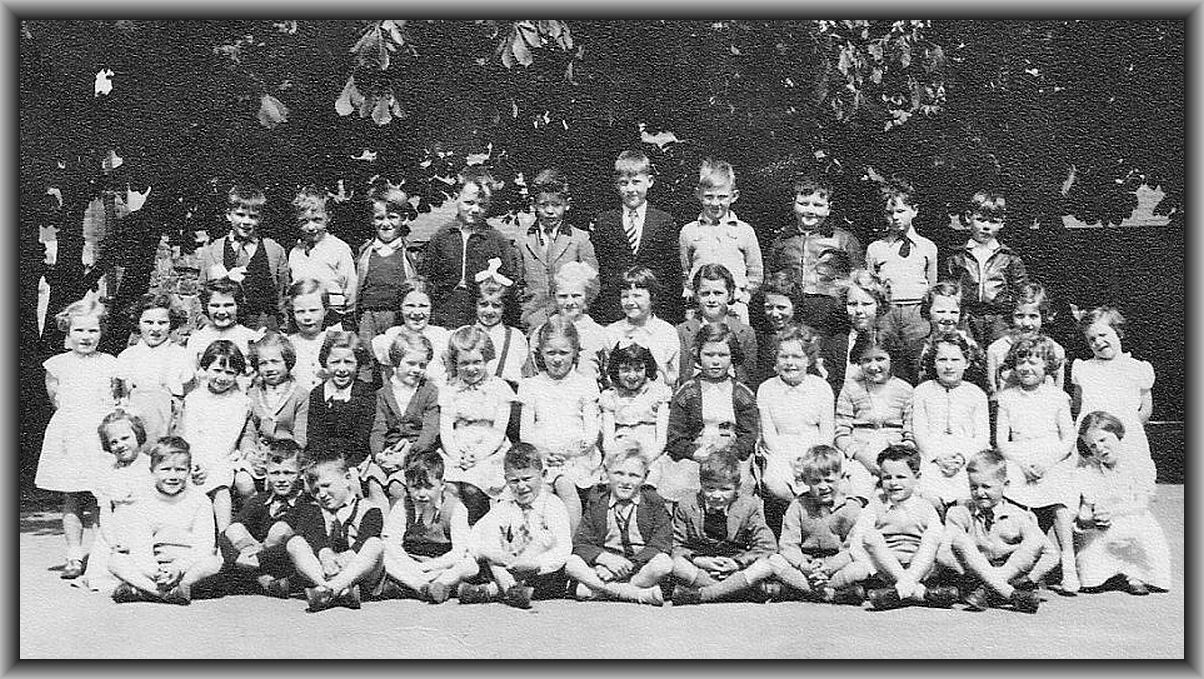 school-model-c1955.jpg (272910 bytes)