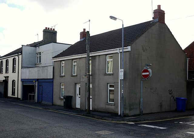 west-st-house-38.jpg (59962 bytes)